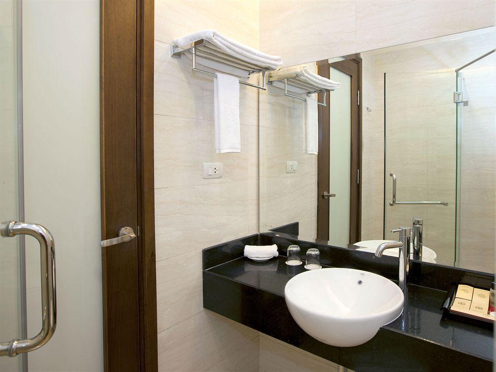 Hotel Le Carnot Hanoi Exterior foto